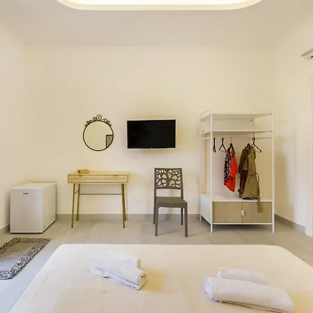 Le Jardin Bed & Breakfast 4*