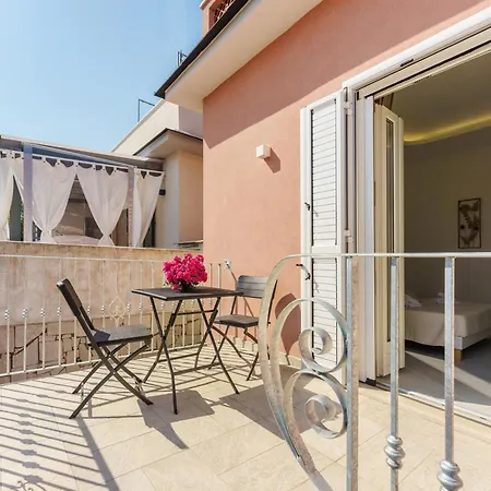 Le Jardin Bed & Breakfast