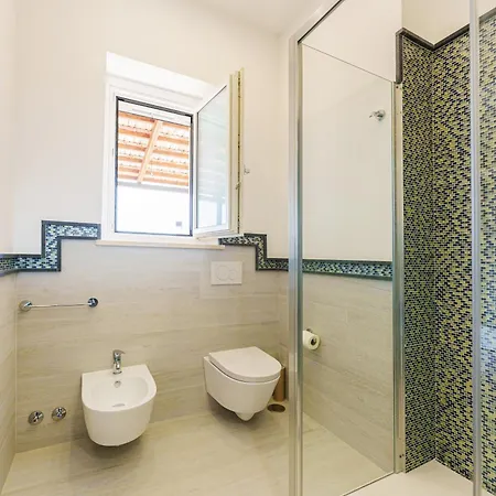 Le Jardin 3* Procida