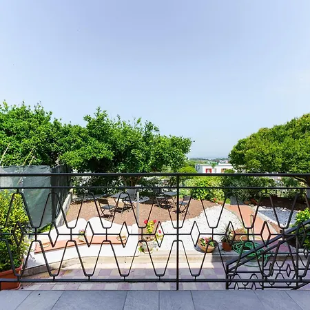 Le Jardin Bed & Breakfast 3*